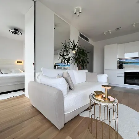 Lux Solis - Seaview - New! * Koper