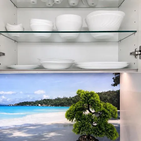 Lux Solis - Seaview - New! *